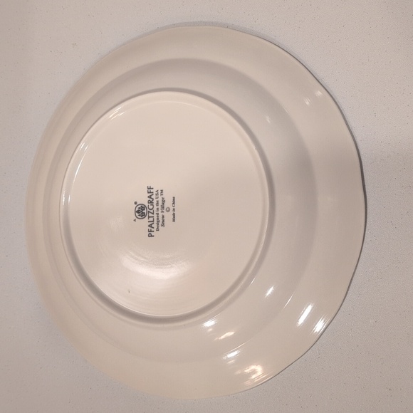 Pfaltzgraff "Snow Village" dinner plate euc - Picture 3 of 12